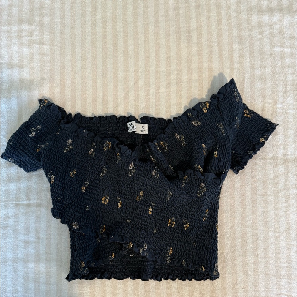 Hollister crop top